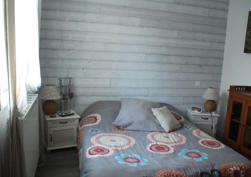 Jolie Chambre Dans Quartier Calme Eysines Exterior foto