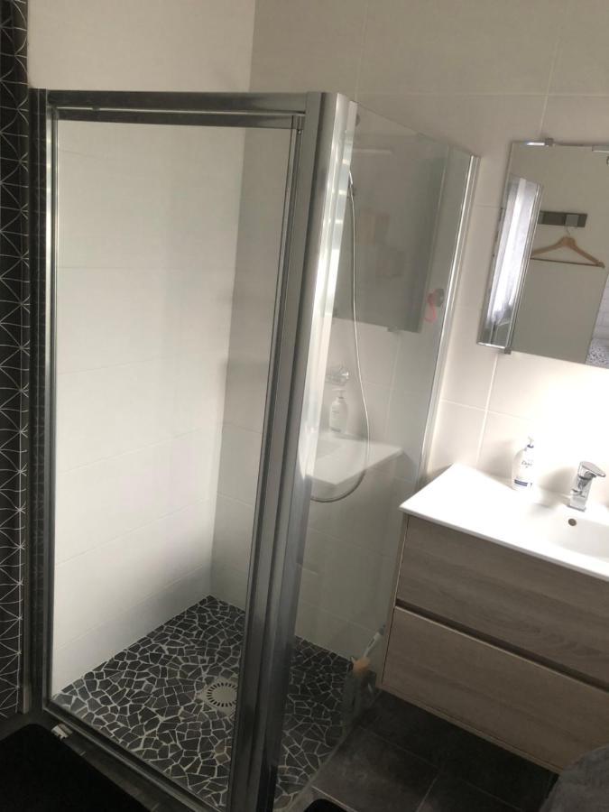 Jolie Chambre Dans Quartier Calme Eysines Exterior foto